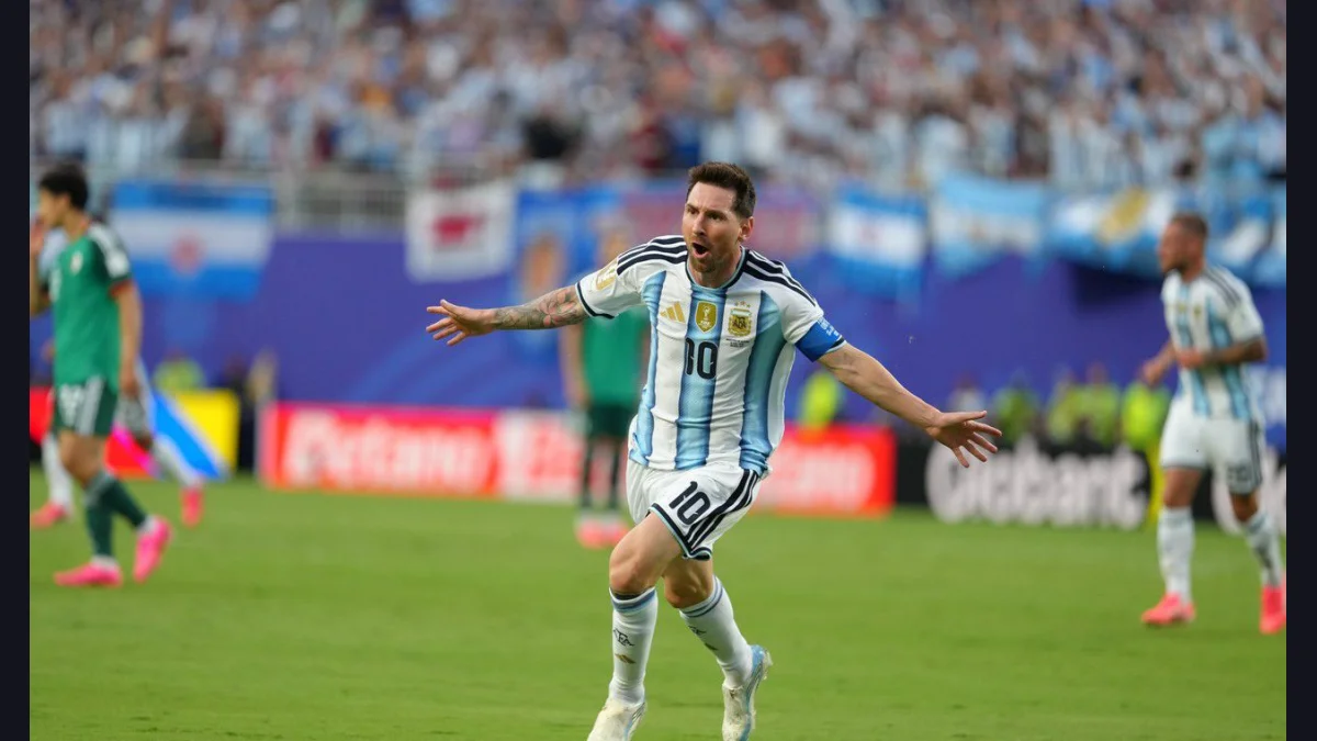 Argentina arrancó con el pie derecho y goleó a Argelia en su estreno mundialista