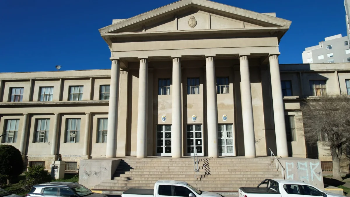 Othar encabezó el relevamiento técnico para la recuperación del histórico edificio de Tribunales