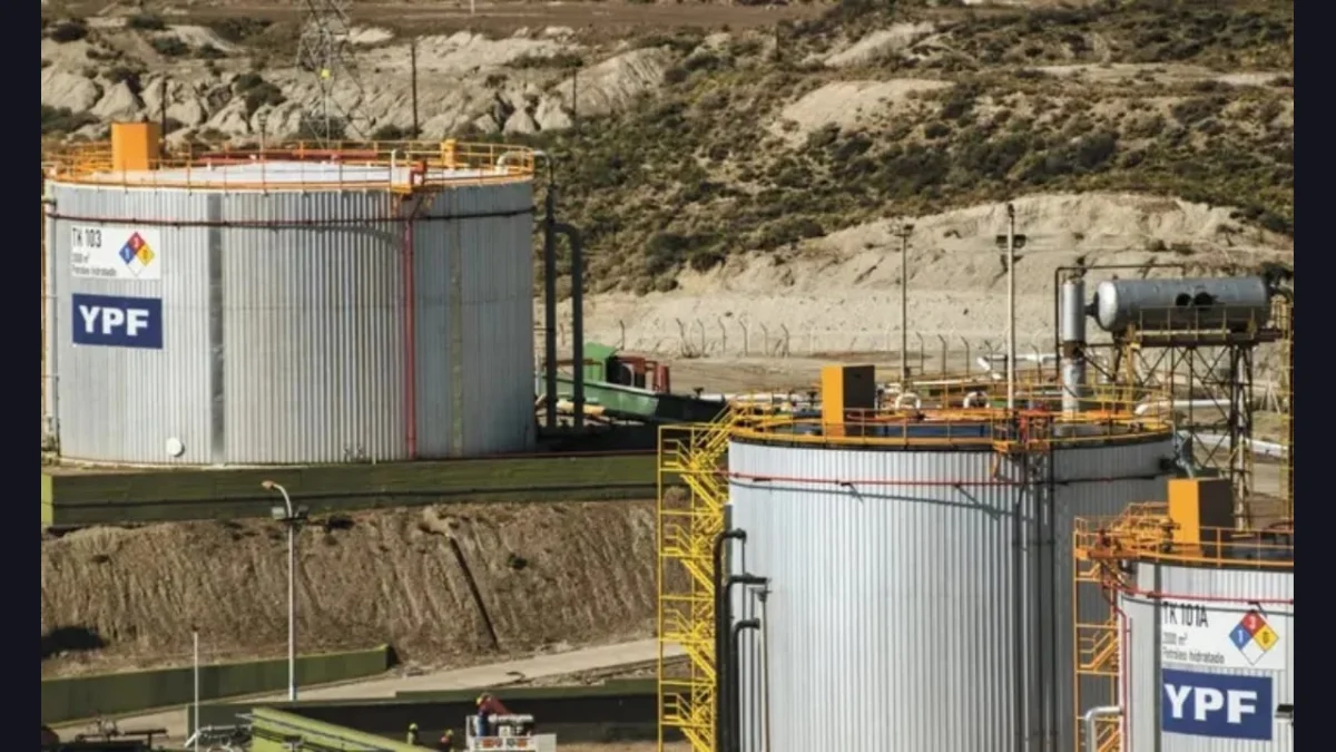 ¿Por qué Santa Cruz consiguió más que Chubut? Las diferencias entre dos negociaciones con YPF
