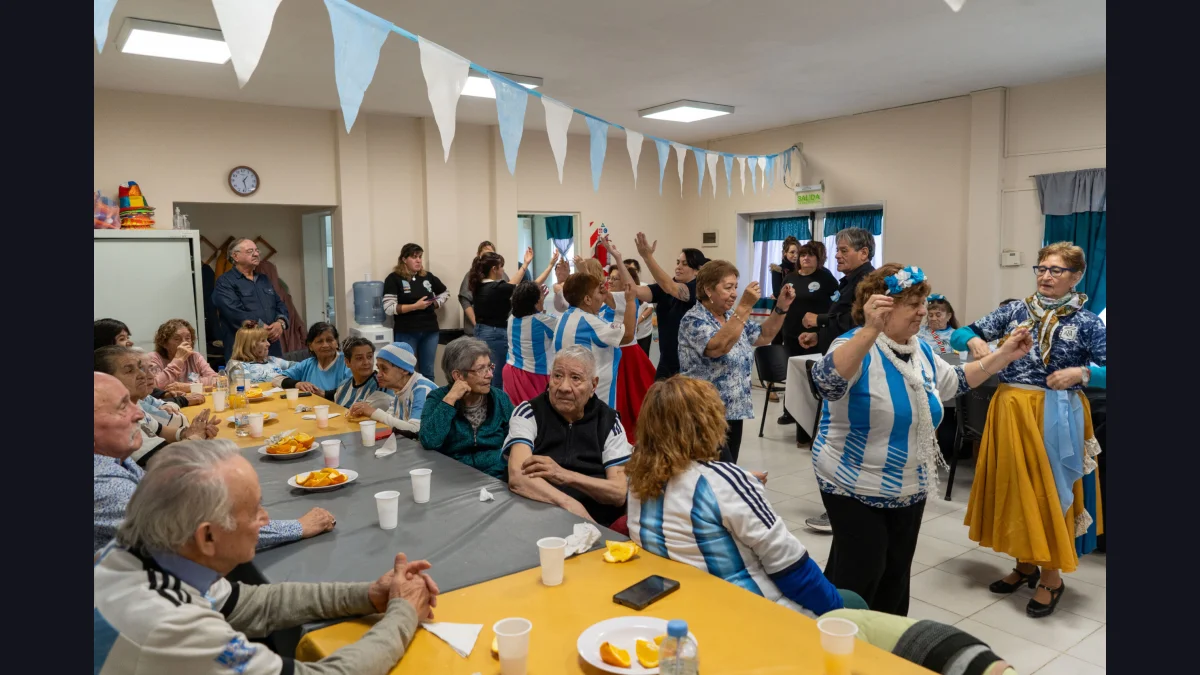 Comodoro conmemoró los festejos por el Día de la Independencia en espacios comunitarios